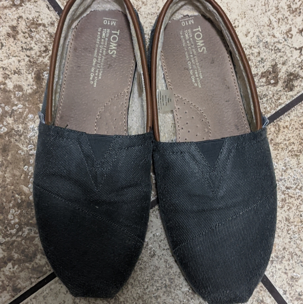 Mens Tom's